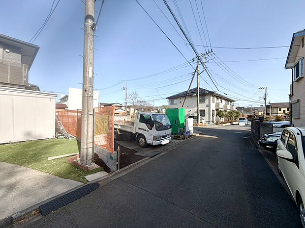 前面道路含む現地写真　