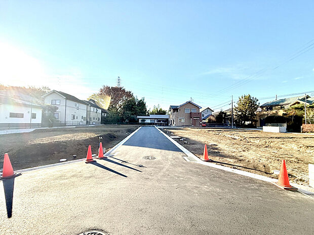 【現地土地写真】開発道路内　約4.5m（公道移管予定）