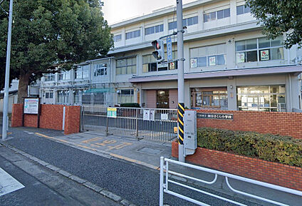 瀬谷さくら小学校 751m