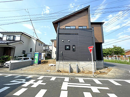 【外観写真】小学校徒歩9分・中学校徒歩7分と通学しやすい距離