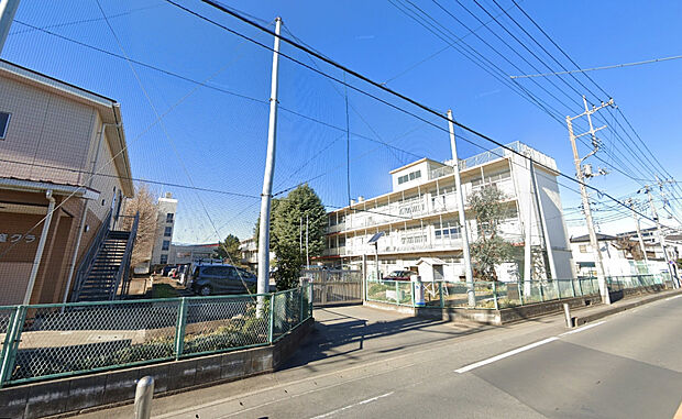 福岡小学校（約358m）