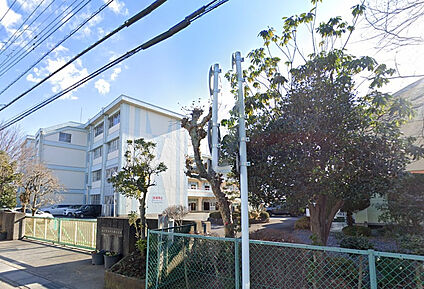 千代田小学校 266m