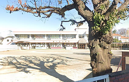 坂戸富士見幼稚園 569m