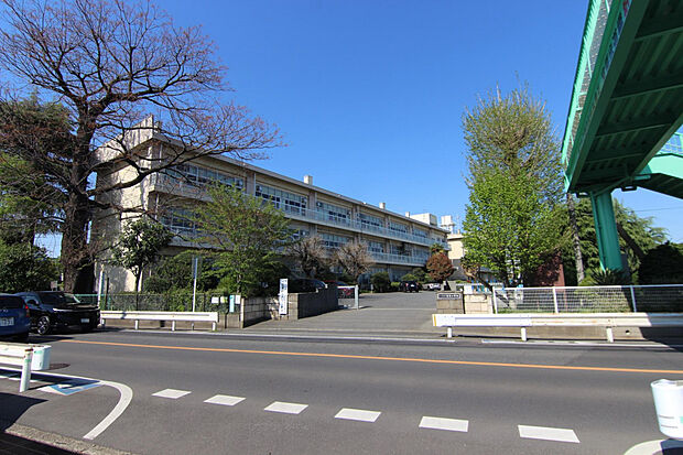 宮原小学校（約830m）