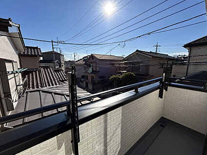 【バルコニー】南向きで陽当たり良好