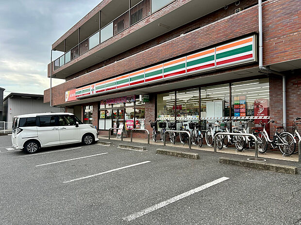 セブンイレブンさいたま松木2丁目店（約940m）