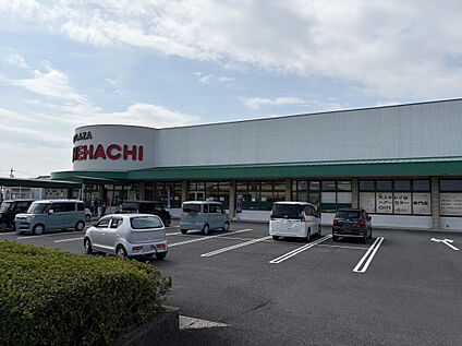 カネハチ川尻店 900m