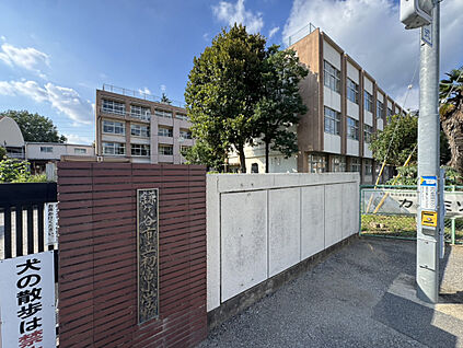 鎌ケ谷市立初富小学校 1757m
