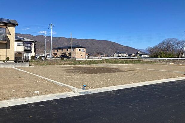 No.5_土地（撮影_2024年3月）敷地南西より撮影。土地面積200.79m2（60.73坪）