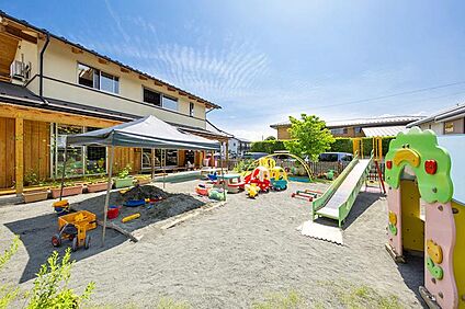 ちびっこはうす保育園 300m(4分)