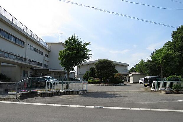 木更津市立金田中学校(約710m・徒歩9分)