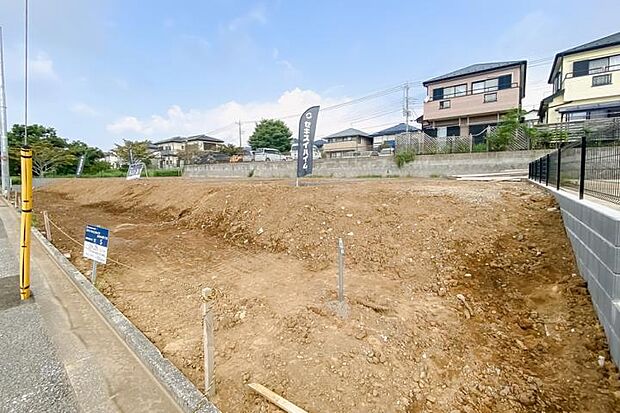 【No.5_土地2(撮影_2025年9月)】整形地なので自由にプランニングできます。