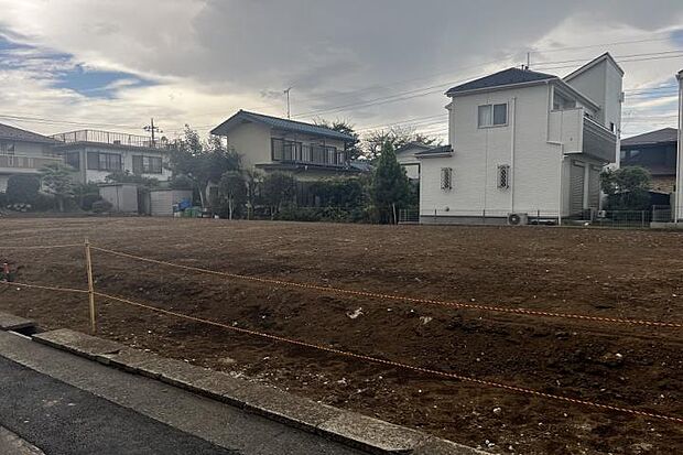 【土地No.3（撮影_2025年9月）】豊かな自然と高い利便性を両立する立地です。