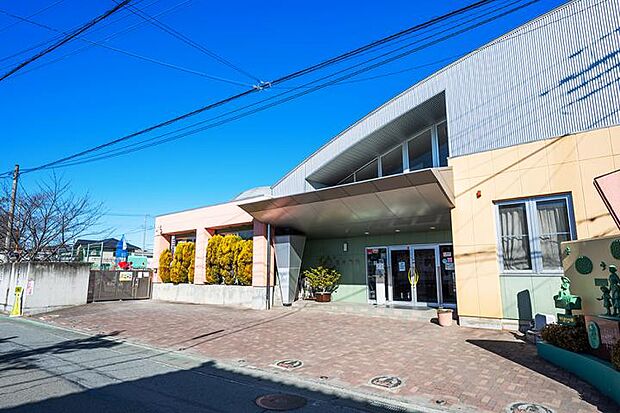 認定こども園 甲府西幼稚園(約560m・徒歩7分)