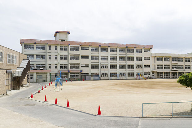 大久保小学校