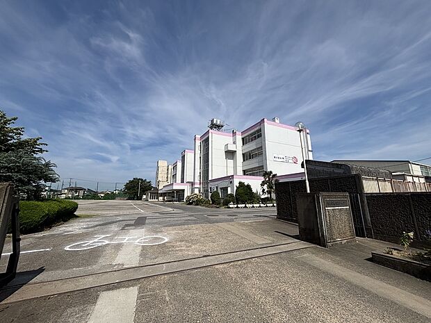 東深井中学校（約850m）