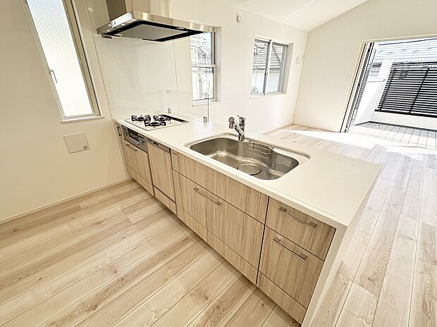 施工例　革新的なデザインと優れた機能性は毎日欠かせないキッチンワークに歓びをプラス