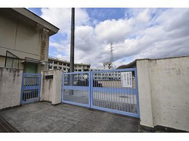 広島市立中野東小学校まで600m 徒歩8分