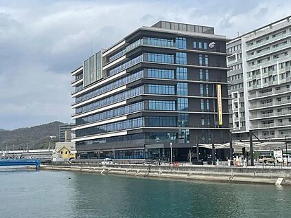 三原市役所 約2000m(車で約5分)