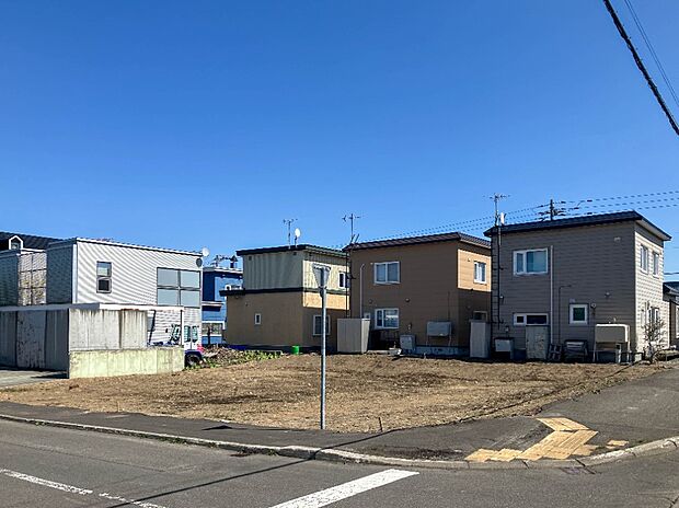 【現地写真】
陽当り・風通し良好!暖かい陽光と通り抜ける風を感じられる快適なお住まいになりそうですね。
(2026年4月撮影)