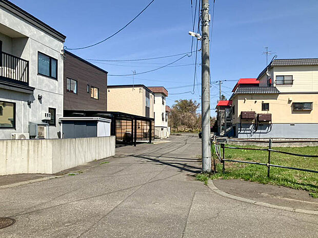 【現地写真】
1号地は角地に位置しています。視界が広がり、採光・通風にも優れた快適な住環境が魅力です。
(2026年4月撮影)