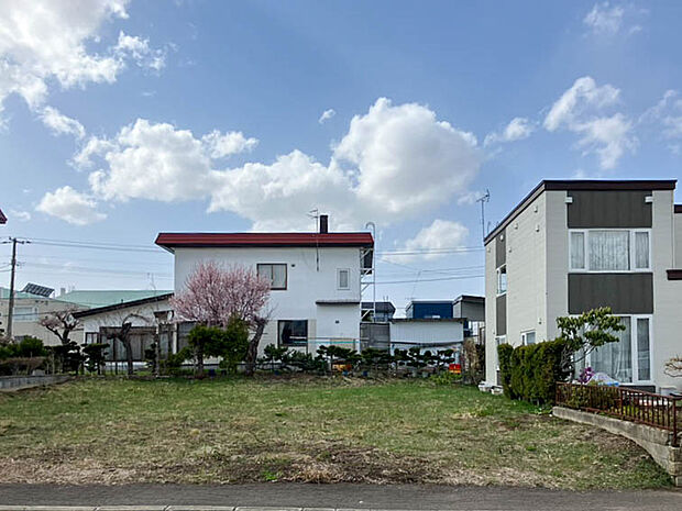 【【現地写真】】現況は更地ですので、解体費用が抑えられ、引き渡し後はスムーズな着工が可能です。
(2026年4月撮影)