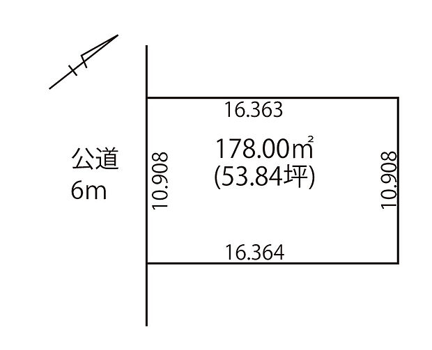 間口の広い整形地につき、様々な間取りにも対応しやすい区画です。広いお庭や、複数台駐車可能なカースペースなど、ご家族のライフスタイルに合わせたお住まいを実現できます。