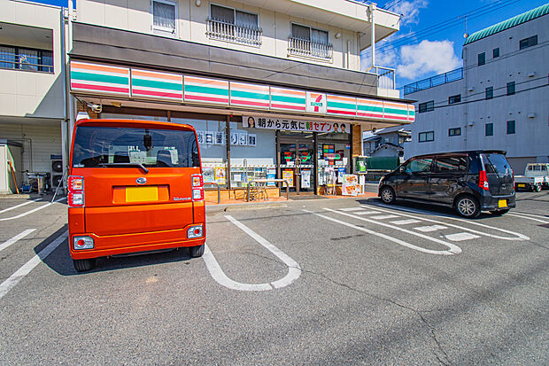 セブンイレブン尾道向島店(約400m)