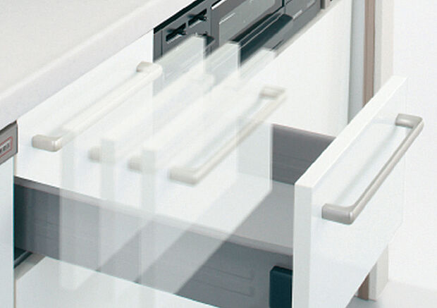 【ブルモーションレール】開け閉めの際の衝撃を吸収し、ゆっくり閉まって安心な引出し機能を装備。