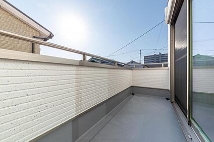 【バルコニー】
