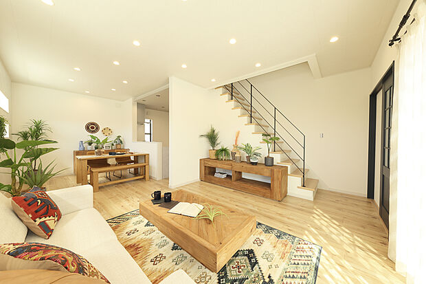 【【モデルハウス(8号地)】】LDKは約19.0帖。無垢調のフローリングが明るく、柔らかい印象を与えます。意匠性に優れ、空間に開放感をもたらすスケルトン階段を採用しました。