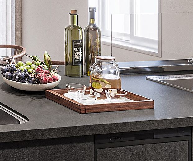 【その他画像】汚れや熱に強いメラミンワークトップは空間に溶け込む上質な艶消し仕上げ。優れたインテリア性が上質感を演出します。※画像は建築事例です。仕様は異なります。※号地により異なります。