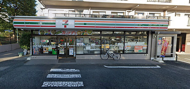 セブン-イレブン杉並下高井戸5丁目店（約565m）
