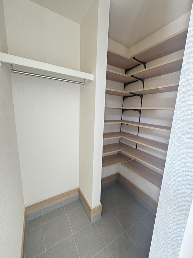 玄関収納　