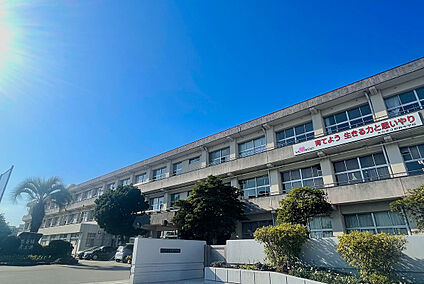 明野中学校 220ｍ～330ｍ(徒歩3分～5分)