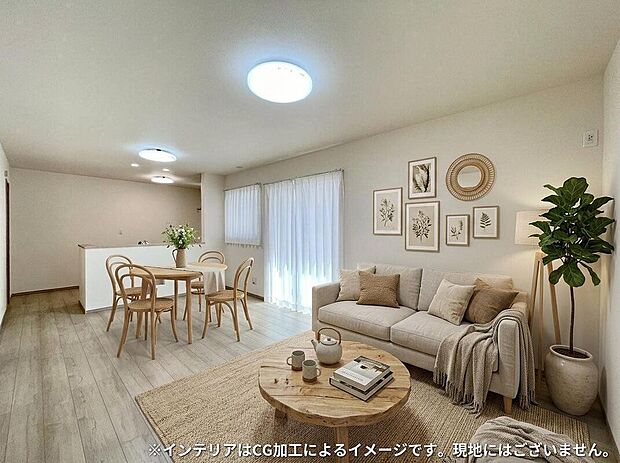 【リビング】たっぷりの陽光が注がれた明るいリビングは、家族団らんのひと時を包み込みます。