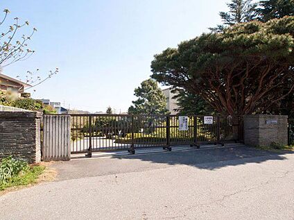 八千代市立八千代台東小学校 990m