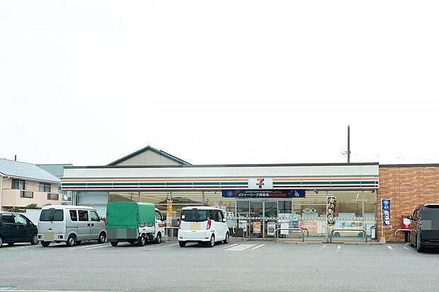 セブンイレブン高浜呉竹町店（約350m）