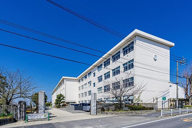 豊田市立前林中学校(約3,420m)