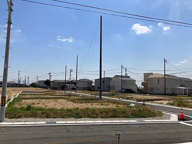 【 現地写真】都市の再開発計画でますます発展する知立駅が最寄り駅。伊勢湾岸道へのアクセスもよく、通勤・レジャーにもストレスフリーなロケーション。