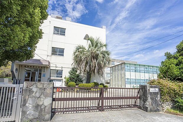 名古屋市立鳴海東部小学校（約1,740m）