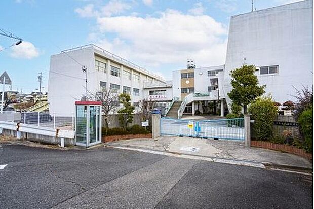 北山小学校(約950m)