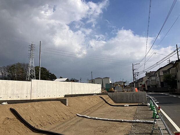 【現地写真】名古屋エリア・三河エリア共に好アクセス環境！
周辺には学校やお買い物施設が揃い、利便性の高い立地です♪