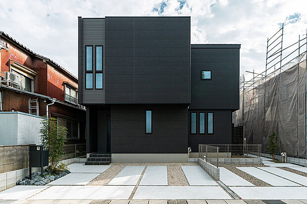 1号棟「変化する家」
