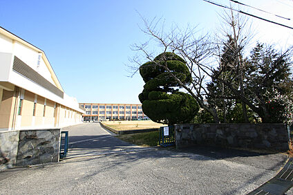 日進中学校 約1580～1600m(徒歩約20分)
