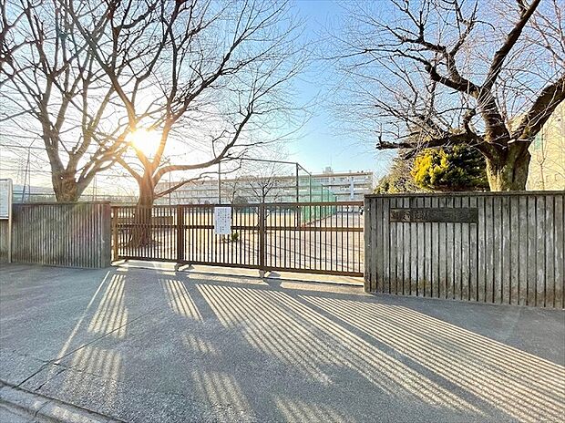 朝霞市立朝霞第四中学校