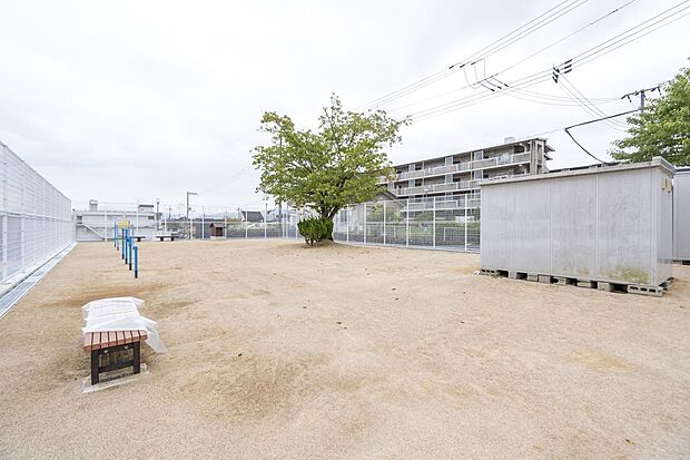 【その他現地】現地（2024年9月）撮影分譲地内には大きな公園もございます。