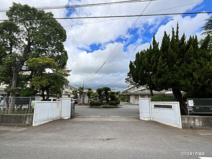 王子中学校 現地から1420m～1423m。(徒歩18分。(最長))