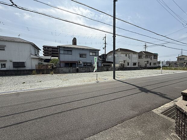 【前面道路から】美乃利　南側側から宅地※2026年4月28日撮影