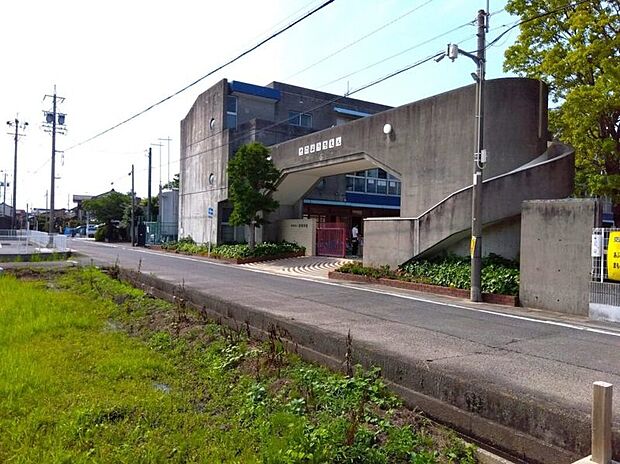 曽野幼稚園（約728m）